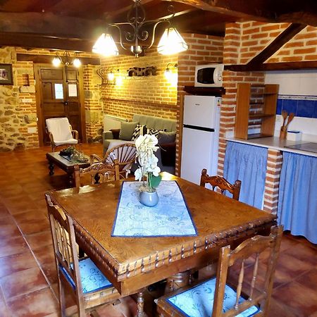 Apartamentos Rurales La Tabla Альес Экстерьер фото