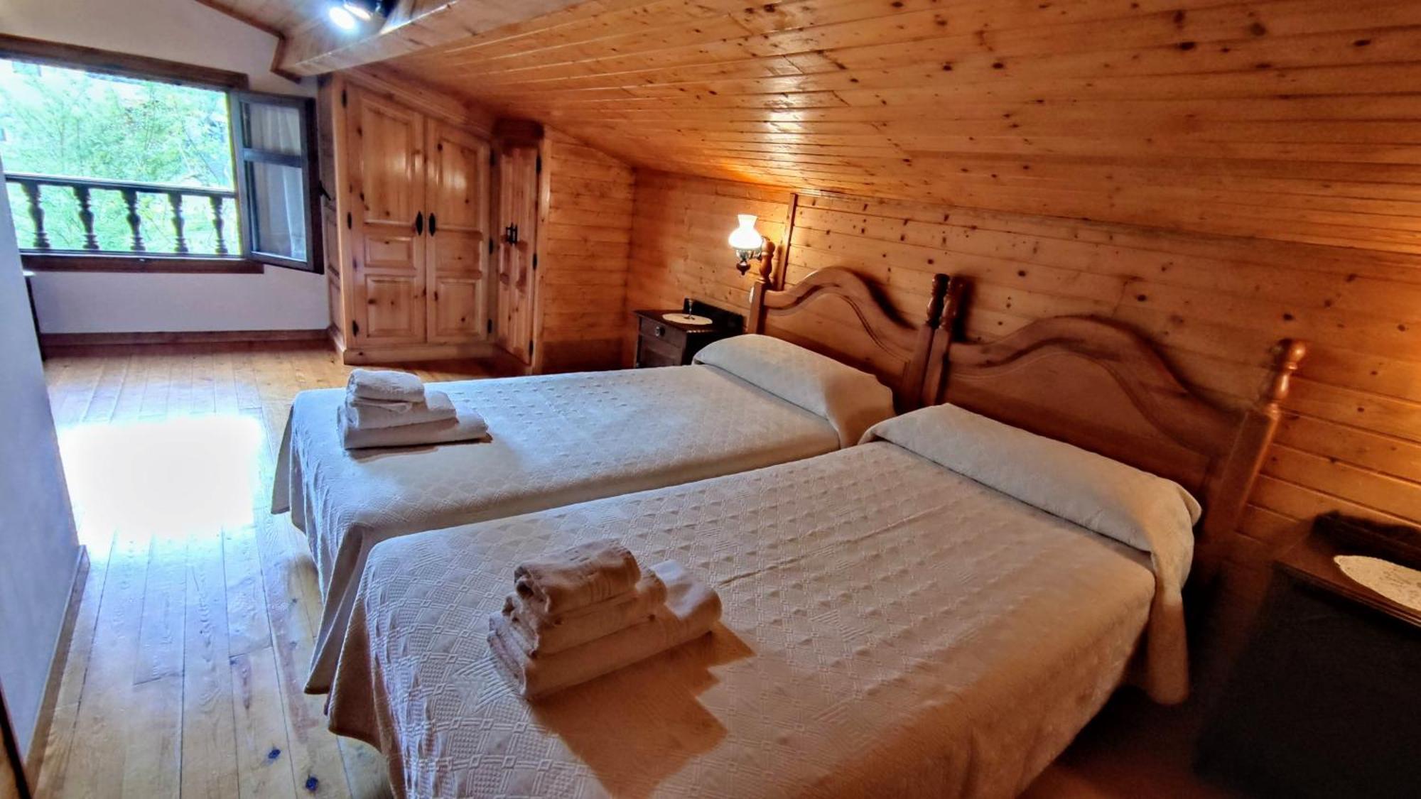 Apartamentos Rurales La Tabla Альес Экстерьер фото