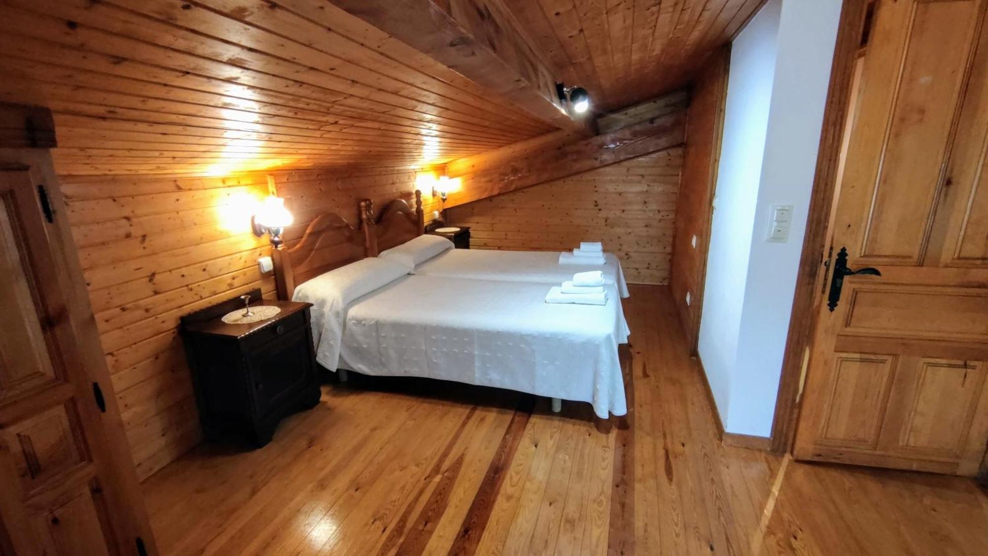 Apartamentos Rurales La Tabla Альес Экстерьер фото